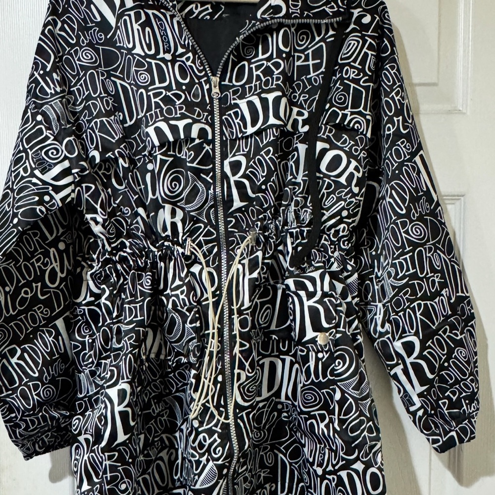 fashion insprd Black and White Jacket windbreaker.